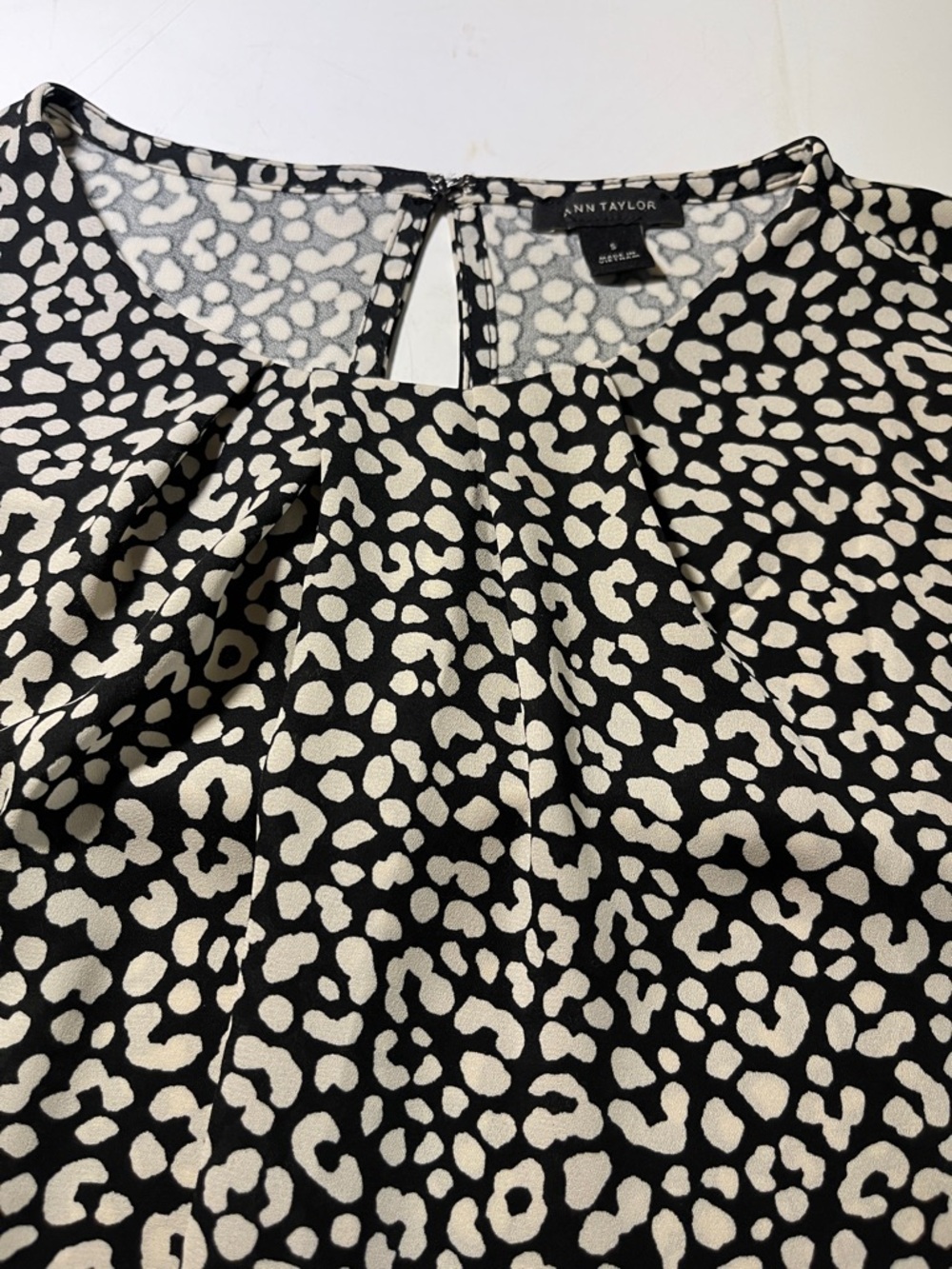 Ann Taylor Black and Cream Printed Long Sleeve Blouse - Picture 5 of 7